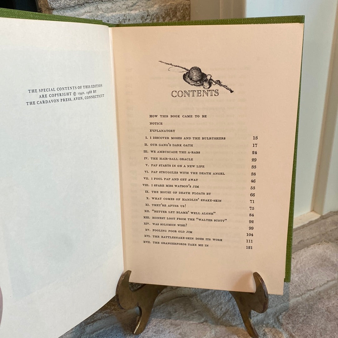 Tom Sawyer & Huckleberry Finn